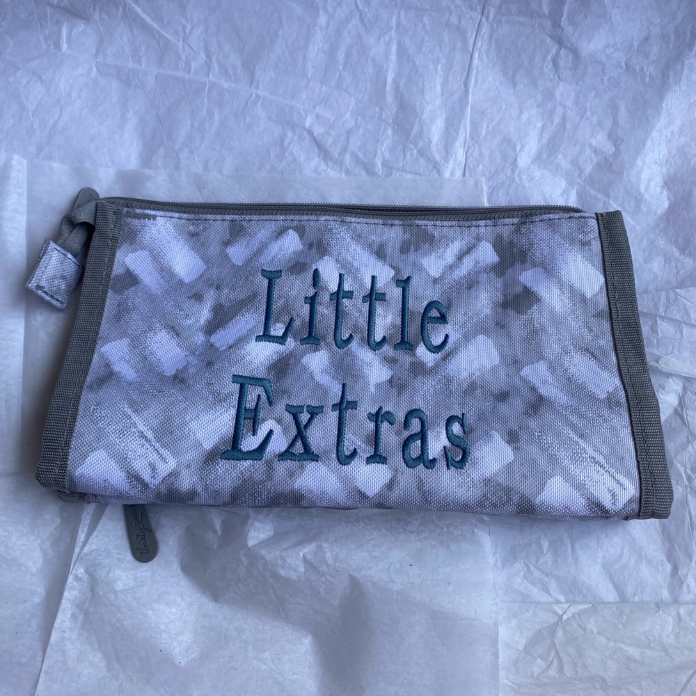 (9837) $18 NIP GET CREATIVE DOUBLE POUCH